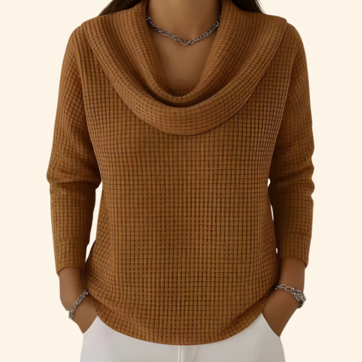 Mirthe | Wafeltrui met elegante watervalhals